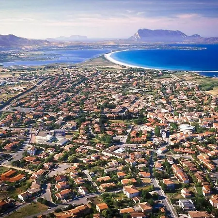 Le Di San Teodoro * San Teodoro (Sardinia)